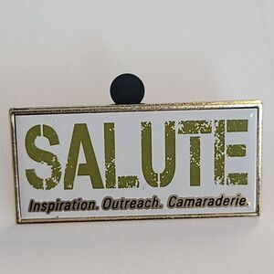 Walt Disney World Trader Pin- Cast Member - Salute